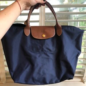 Excellent condition navy Longchamp ♥️ Medium